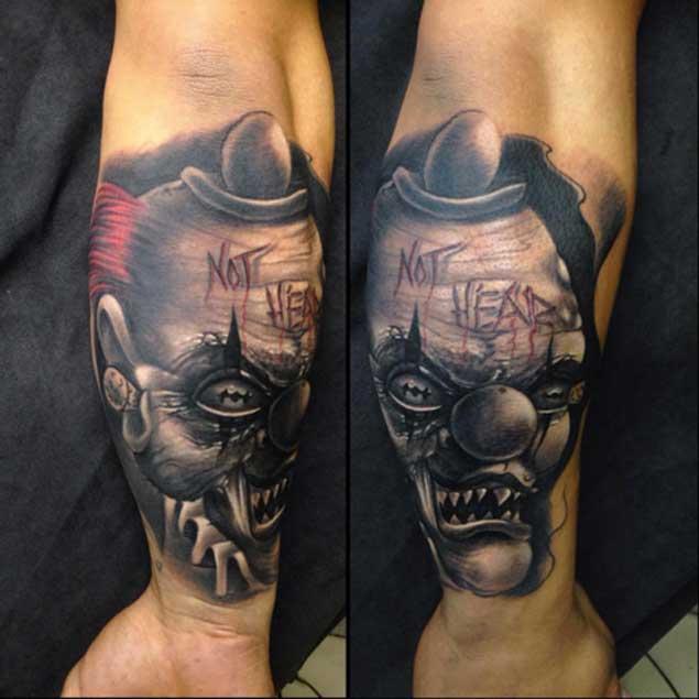 小丑手背纹身，小丑手上纹身（令人毛骨悚然的小丑纹身！）