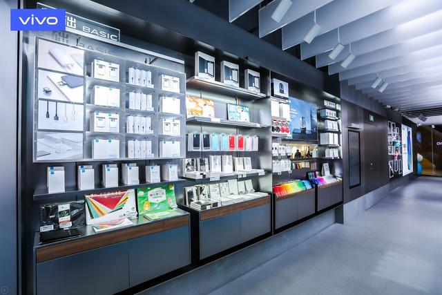 vivo旗舰店，vivo上海体验店旗舰店（vivo全新智慧旗舰店盛大开业）