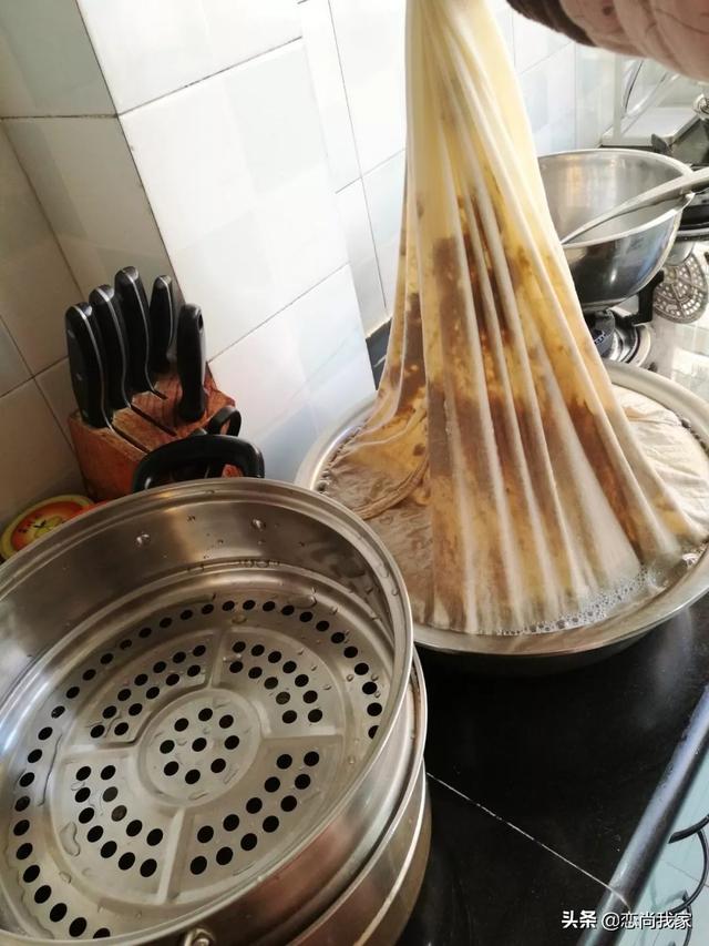 做豆腐的石膏粉有毒吗，豆腐放石膏粉吗（亲朋好友吃了都会夸赞你）