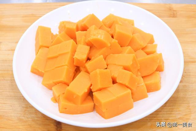 红薯怎么做好吃，红薯怎么做好吃的小零食（红薯不要煮着吃了）