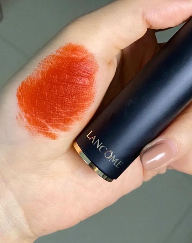 兰蔻是哪个国家的品牌，兰蔻是欧莱雅集团旗下品牌（大牌也有鸡肋款）