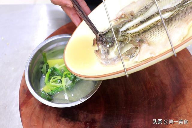 蒸鱼蒸几分钟最好，蒸鱼一般蒸几分钟最好（蒸出的鱼鲜嫩无腥味）