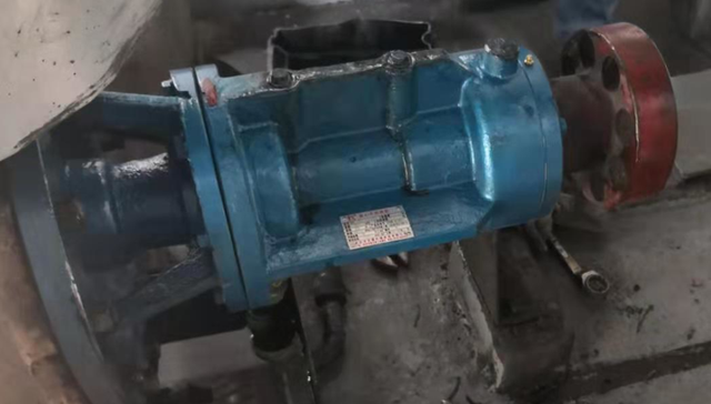 导热油的成分是什么，导热油的成分是什么物质（导热油循环泵轴承保持架损坏分析）