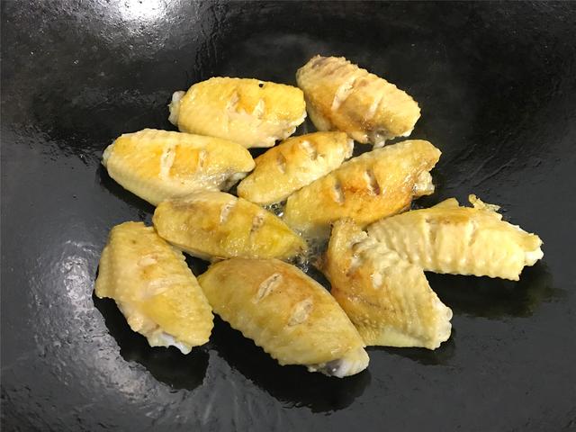 雪碧鸡翅的做法，雪碧鸡翅的做法视频（教你网红做法）