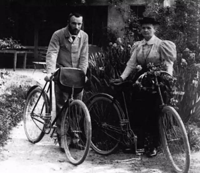 居里夫人是哪个国家的，牛顿是哪个国家的（两获诺贝尔奖的居里夫人）