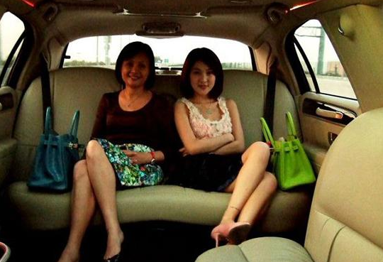 郭美美事件是怎么回事，郭美美事件始末（“炫富网红鼻祖”郭美美的堕落史）