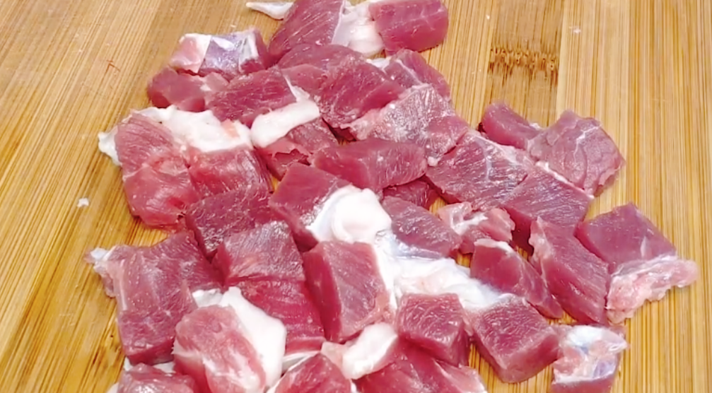 图片[2]-【孜然羊肉】做法步骤图 不腥不膻 比烤串还要好吃-起舞食谱网