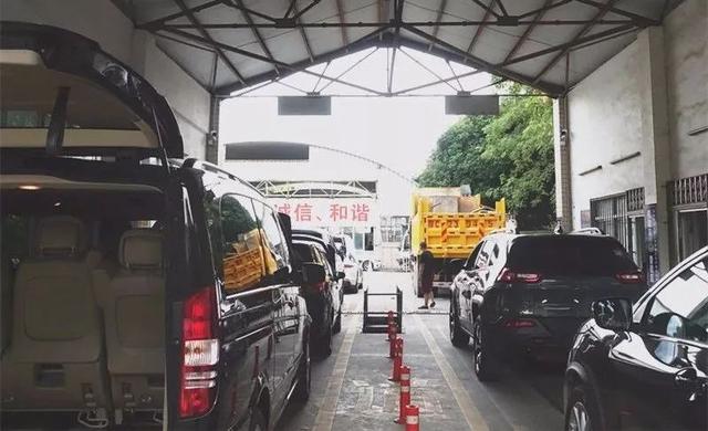 小型载客汽车指什么车，小型低速载货汽车（9座私家车都能“六年免检”）