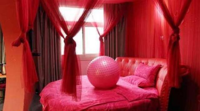 情侣套房的瑜伽球怎么用，情侣酒店瑜伽球怎么用图解（酒店情侣房的）