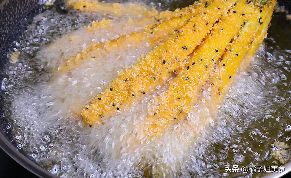 圖片[5]-酥脆炸茄條新吃法 5分鐘做出外酥里嫩家常美味-起舞食譜網(wǎng)