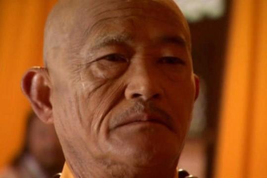段誉与木婉清结合，木婉清为段誉诞下一子