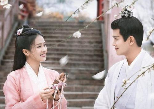 任嘉伦哪个学校毕业的（从运动员变演员）