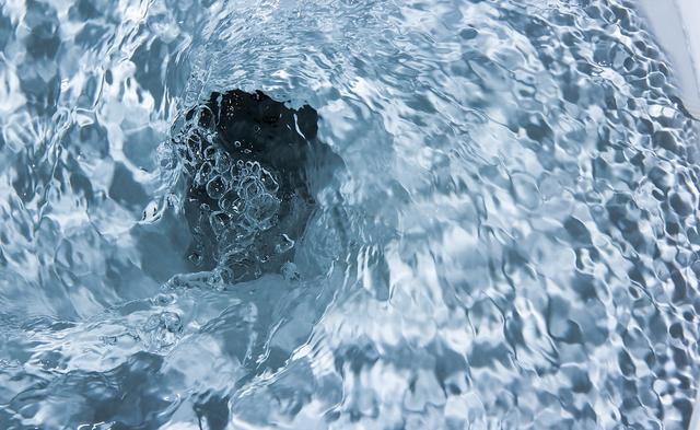 马桶的尺寸一般是多少，卫生间马桶尺寸一般是多少（买500元的就够用）