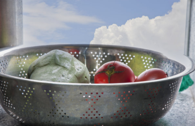 微波炉使用注意事项，使用微波炉的注意事项（微波炉使用居然有这些禁忌）