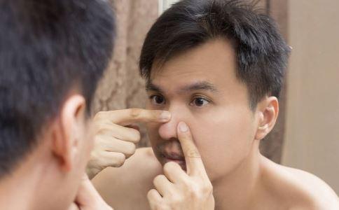 长粉刺的正确消除方法，正确去除粉刺的方法和窍门（粉刺怎么祛除 教你正确方法）