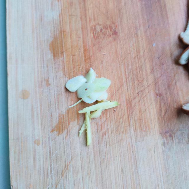 香菇肉片汤的制作方法，香菇肉末青菜汤