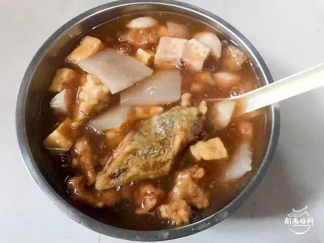 猪头皮怎么炒，猪头皮怎么炒不腻（过后，我们一起去吃泉州的好料）