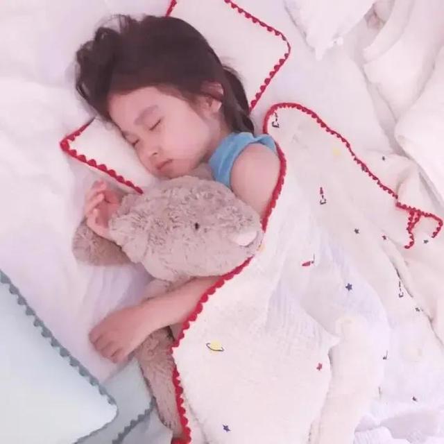 不容易被发现的情侣头像，不容易被发现的情头微信（超甜又隐蔽的情侣头像）