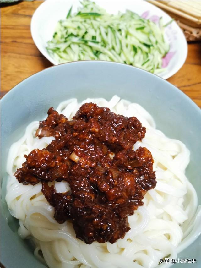 正宗肉炸酱的做法，猪肉炸酱的简单做法（郭德纲家的炸酱）