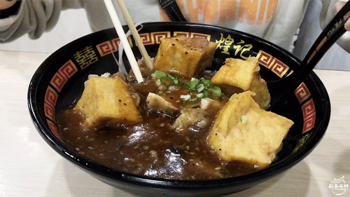 猪头皮怎么炒，猪头皮怎么炒不腻（过后，我们一起去吃泉州的好料）