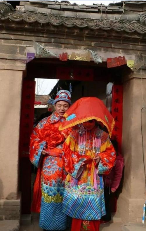陕西八大怪顺口溜，陕西十大怪原版顺口溜（陕西八大怪之“姑娘不对外”）