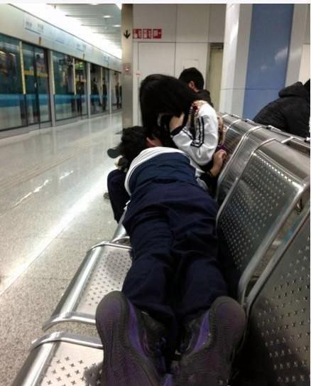 多少岁可以开房，情侣十六周岁可以开房吗（谁想到上高一就学会处对象）