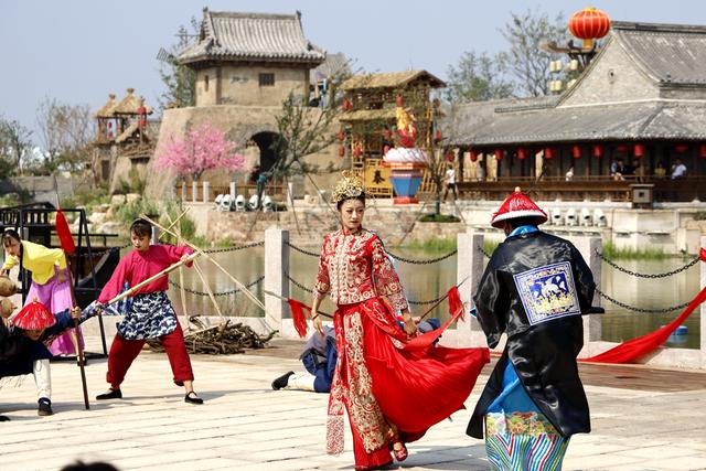 电影小镇在哪里，河南电影小镇在哪里（有人说门票100元太贵）