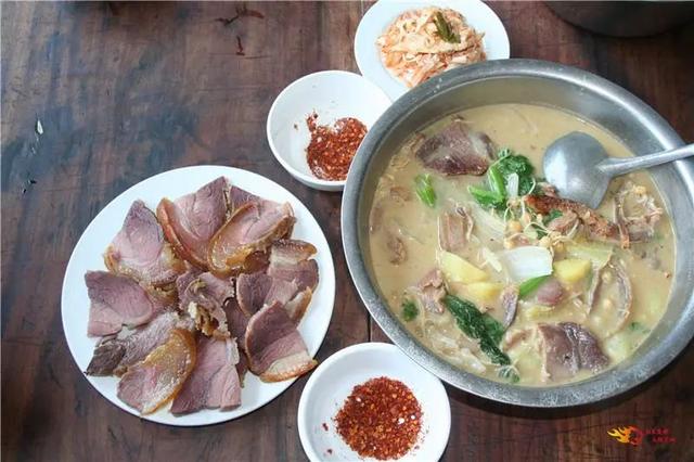 用纸怎样包花，用纸包花怎么包（云南省首届“非遗购物节”在楚雄开启）