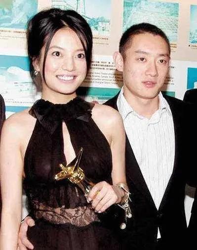 黄奕主演过的电视剧，黄奕演的电视剧（“小燕子”黄奕的幸运成名史）