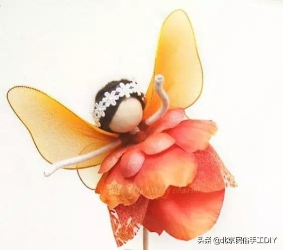 家里的假花怎么处理掉，室内有假花怎么办（一根铁丝一个球就能让她惊艳无比）