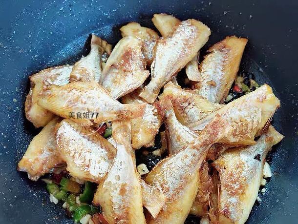 鳗鱼干怎么做好吃又简单，鳗鱼干怎么做好吃（这6种海鲜晒干后）