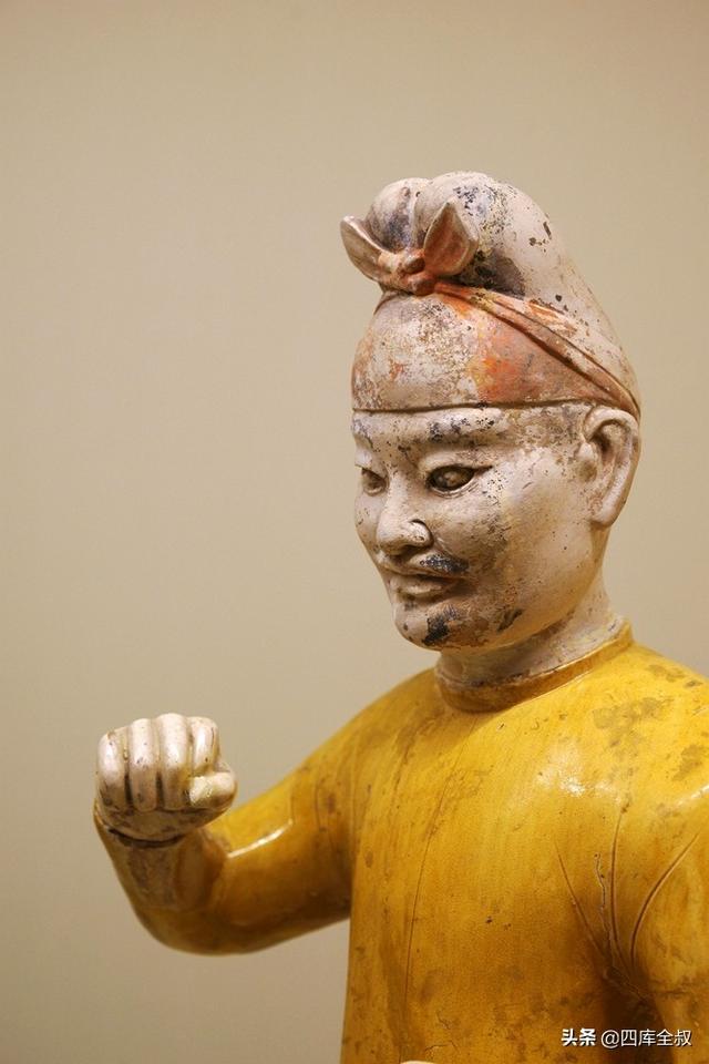 唐三彩是哪三彩，唐三彩有什么（西安、洛阳两地出土的唐三彩）