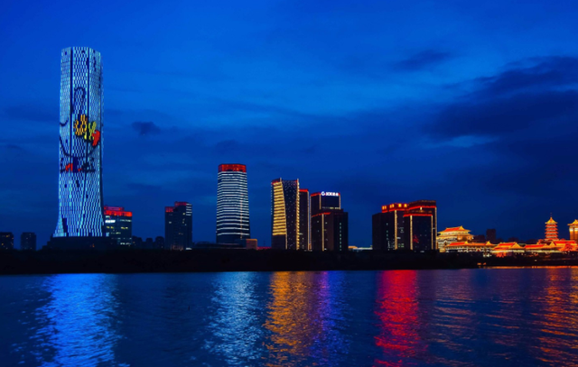 厦门的世贸在什么地方，厦门世贸大厦是干什么的（2019年厦门十大最高建筑最新排名）