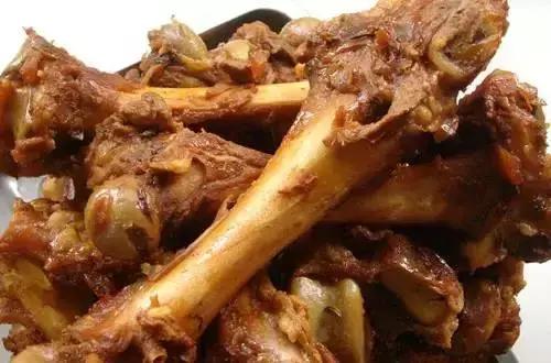 西兰花的茎能吃吗，西兰花的杆子可以吃吗（被扔掉的8种食物“边角料”）