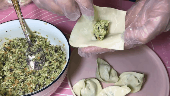 素混沌馅的做法，素混沌馅儿的调制方法（它含“天然青霉素”）