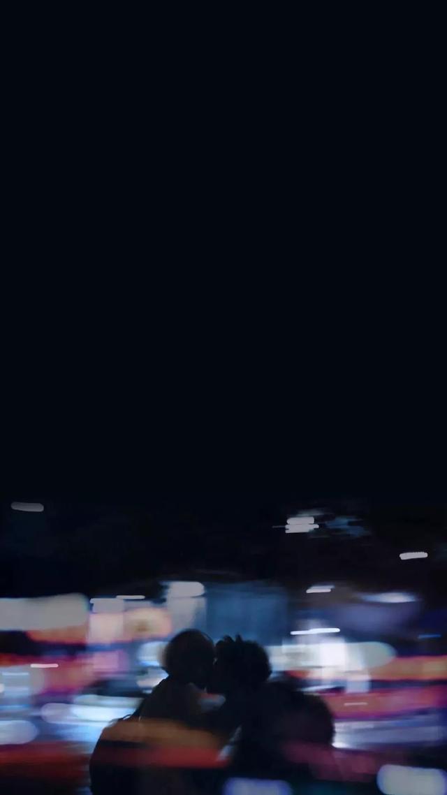 这世界车水马龙，这世界车水马龙是什么意思（我只对你情有独钟）