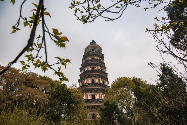 苏州虎丘古塔有多高,苏州虎丘的塔(古人修建了60余年才完成) 苏州虎丘古塔有多高,苏州虎丘的塔(古人修建了60余年才完成)