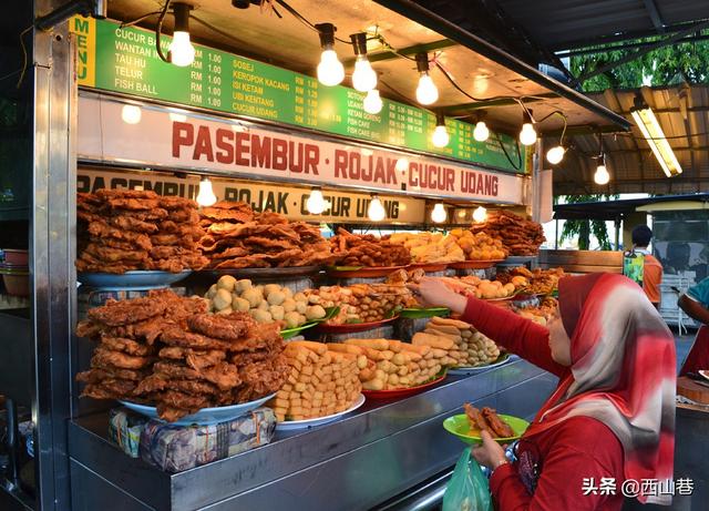 马来西亚的特产，马来西亚盛产什么特产（10道必尝的马来西亚特色小吃）