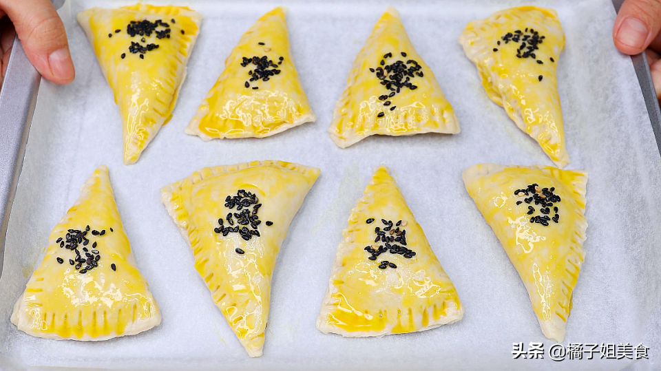 图片[5]-手抓饼版苹果派 法百吃不腻 好吃又好看 上桌瞬间被扫光-起舞食谱网