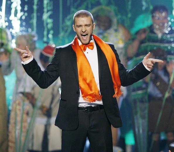 贾斯汀汀布莱克为什么叫贾老板(怀念维密秀上梳着寸头助唱的"贾老板")