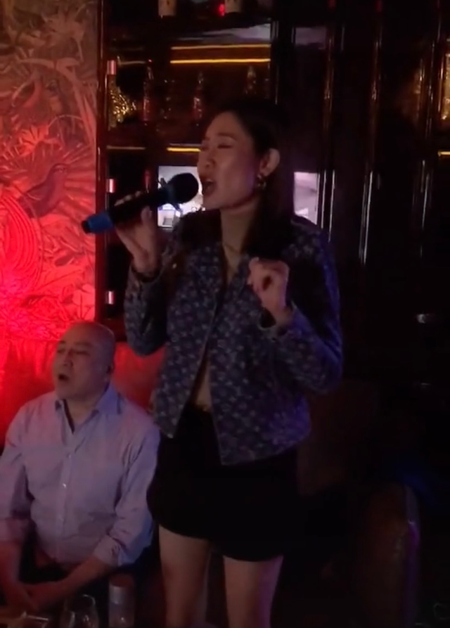 香港男演员汤镇宗相片，汤镇业与小25岁娇妻现身