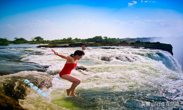 维多利亚大瀑布，维多利亚瀑布（平均每秒935吨流量）