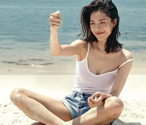 郑恺李小萌电视剧大全，郑恺老婆产后恢复身材棒