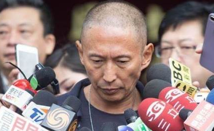 关于指奸是什么意思的信息，曾逼女星拍大尺度床戏强吻张钧甯恶报