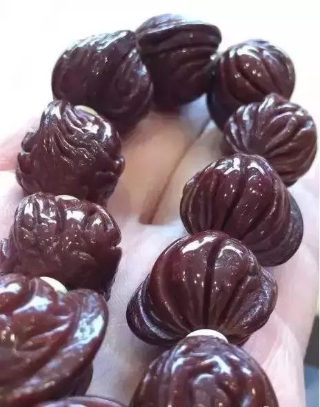 核桃树枝的药用功效与作用,核桃树枝都有哪些成分与功用(许多文玩人见过它却不认识它) 核桃树枝的药用功效与作用,核桃树枝都有哪些成分与功用(许多文玩人见过它却不认识它)