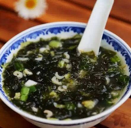 图片[1]-【虾皮紫菜汤】做法步骤图 汤浓味美又营养 比钙片好太多了！-起舞食谱网