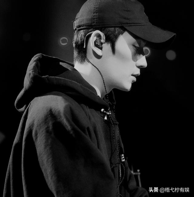 朱一龙，微信头像，朱一龙（朱一龙一年内换四次头像）