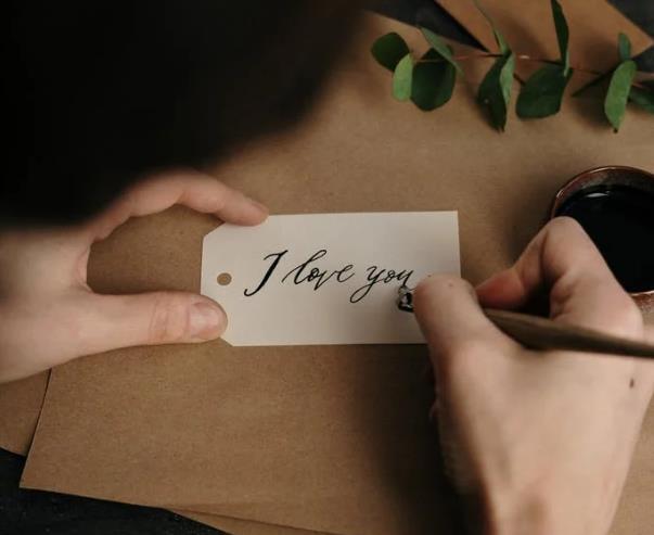 不欢而散的原因在这里，歌词会不欢而散（情侣不欢而散的原因都在这里）