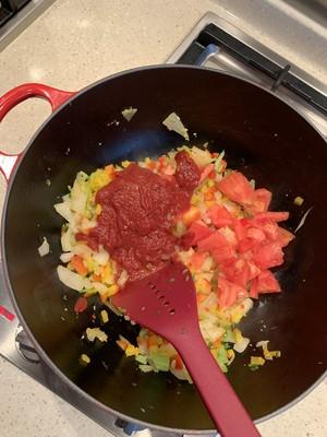 西班牙海鲜烩饭，西班牙海鲜烩饭的做法（家庭版西班牙海鲜烩饭）