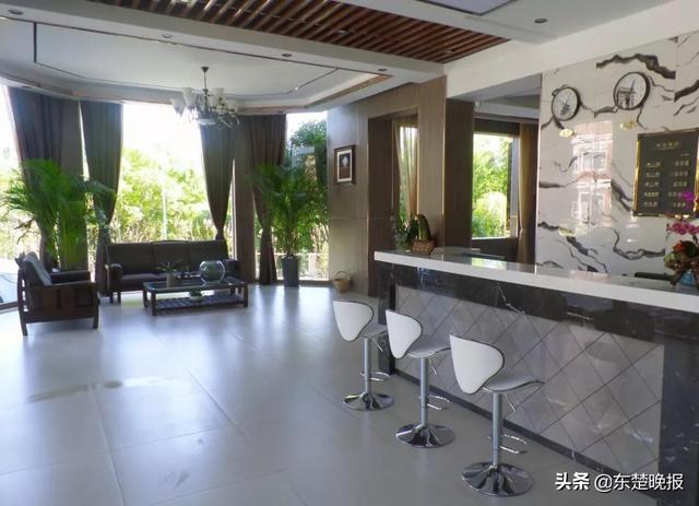 哪里有高空蹦极，哪里有高空蹦极的地方（高空蹦极、滑雪、宿房车、星空银河……超多玩法等你来玩）